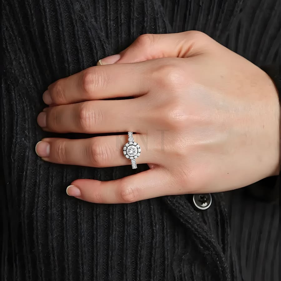 Nhẫn đính hôn R476 phù hợp nhiều dáng tay