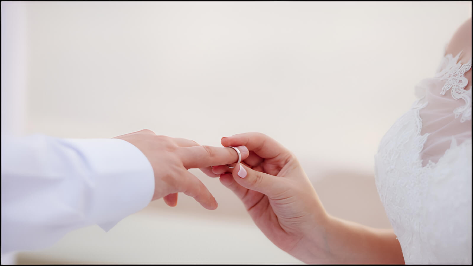 Sự đảm bảo về chất lượng và dịch vụ là yếu tố hàng đầu khi chọn mua nhẫn cưới