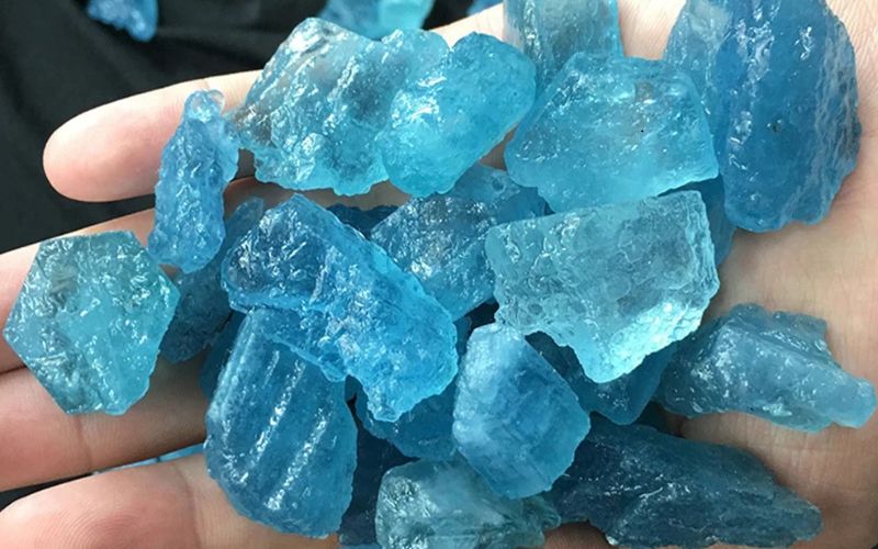 Aquamarine, viên đá của biển cả, mang lại may mắn cho người mệnh Mộc.
