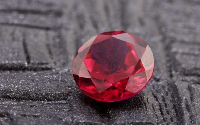 Ruby Gi Đá Ruby là gì? Nguồn gốc, phân loại và ý nghĩa phong thuỷ