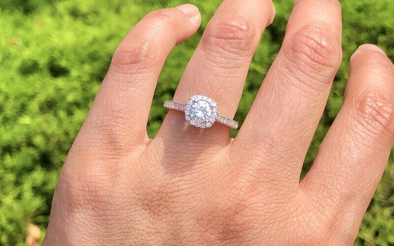 Nhẫn Halo có thể biến tấu đa dạng, phù hợp với mọi cá tính.