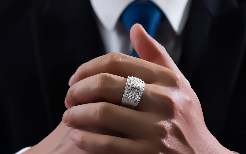 Đá quý hợp mệnh giúp nhẫn thu hút tài lộc may mắn