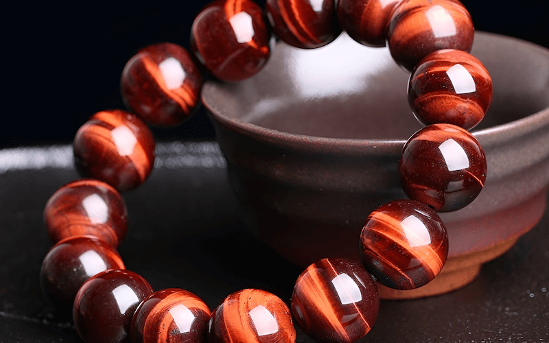 Đá Mắt Hổ Đỏ (Bull's Eye / Mắt Bò) với sắc đỏ đặc trưng