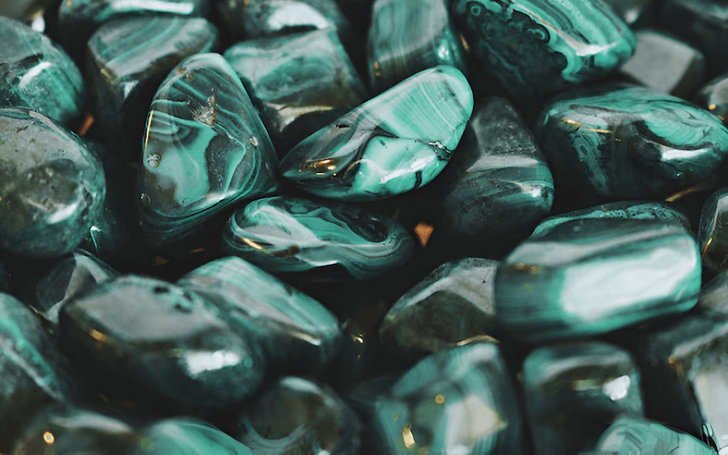 Đá mắt hổ xanh mang nét đẹp bí ấn, độc đáo và không kém phần sang trọng