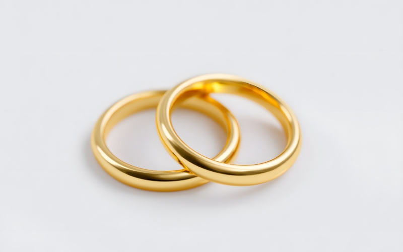 Vàng 24K thường không được sử dụng trong chế tác nhẫn cưới mà chỉ dùng để tích trữ