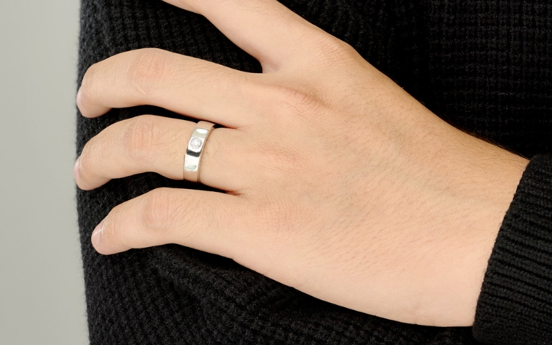 Bạc giá cả phải chăng, vẻ ngoài trẻ trung, sáng bóng