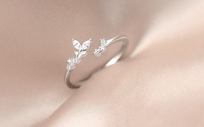 Thiết kế nhẫn Bypass với hai đầu đai không khép kín