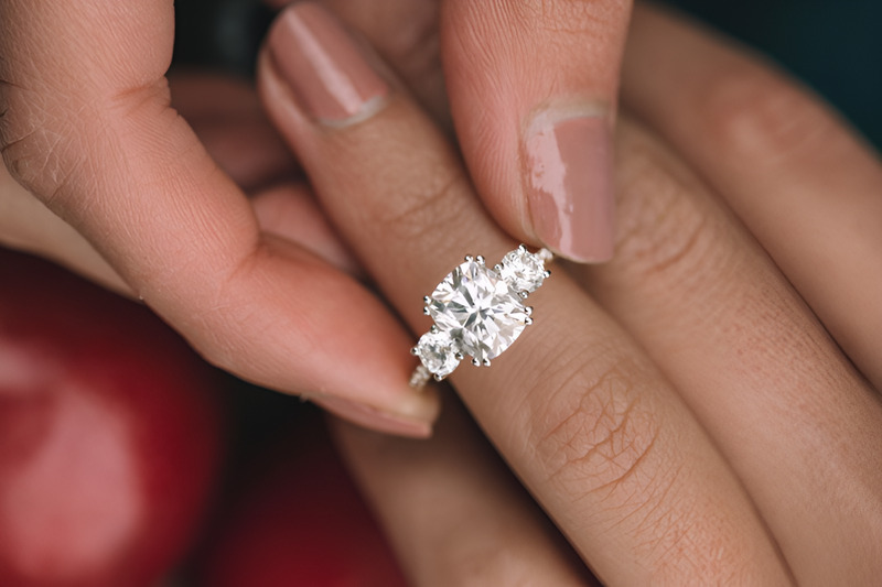 Vẻ đẹp cân đối, vượt thời gian của thiết kế ba viên đá.