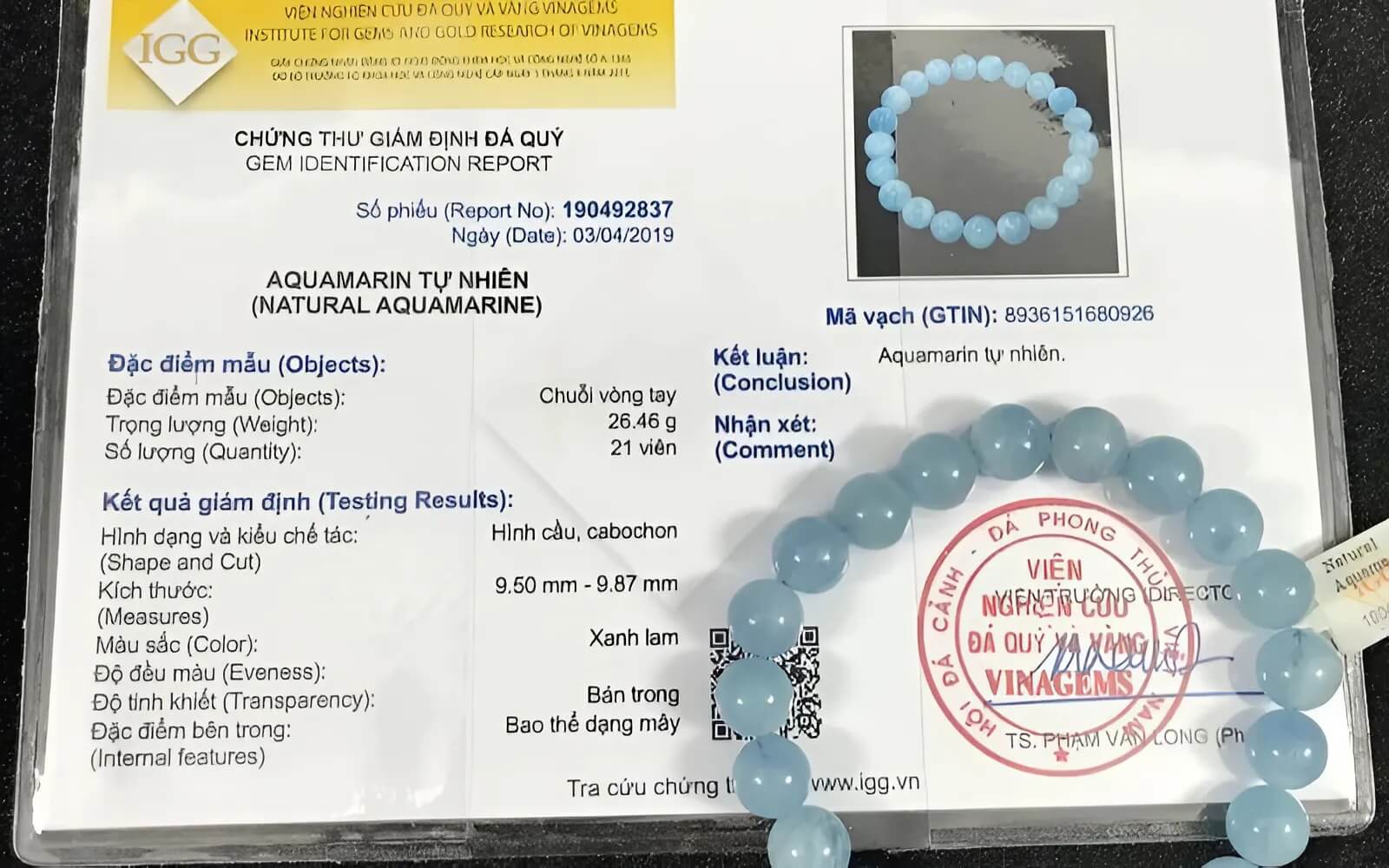 Giấy kiểm định đá quý cung cấp thông tin chi tiết về chất lượng đá.