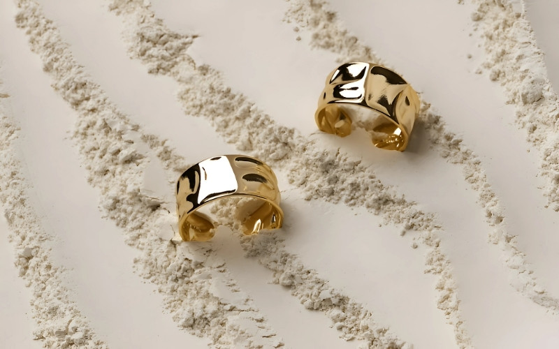 Vàng Ý, đúng như tên gọi, là loại hợp kim vàng có nguồn gốc từ Italy