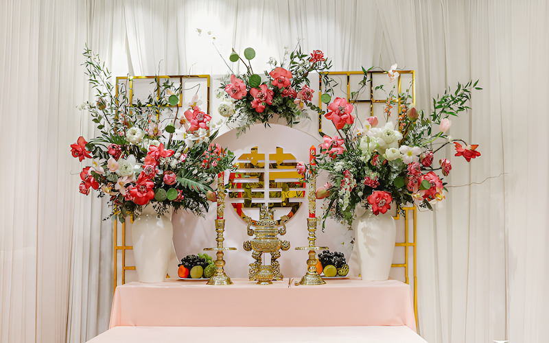 Các đồ thờ cúng cũng cần được lau chùi cẩn thận