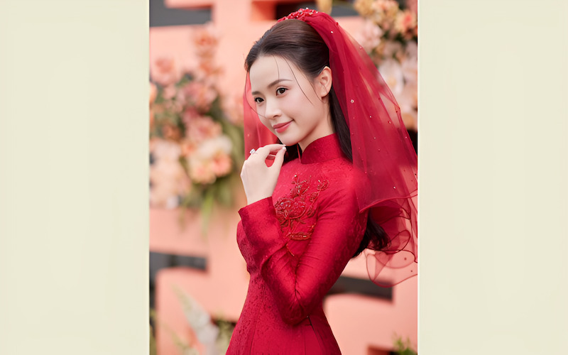Áo dài cưới truyền thống kết hợp với khăn voan