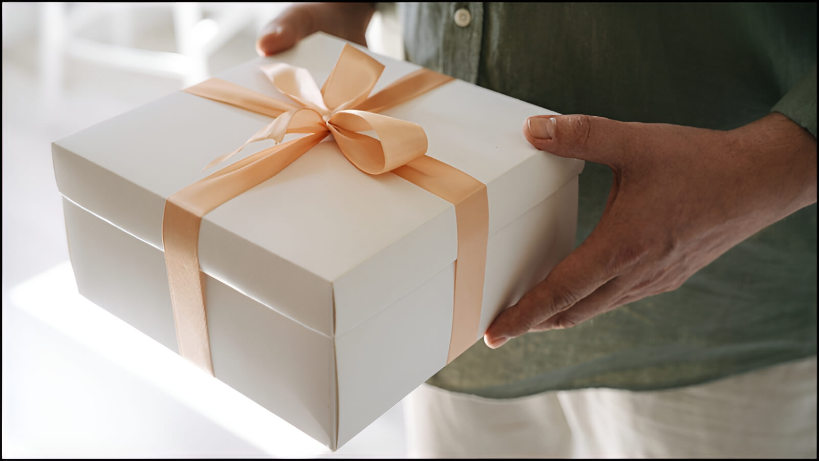 Mỗi món quà là một thông điệp yêu thương bạn gửi trao.