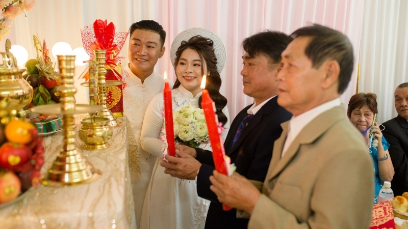 Lễ lên đèn là một nghi thức trang trọng và giàu ý nghĩa