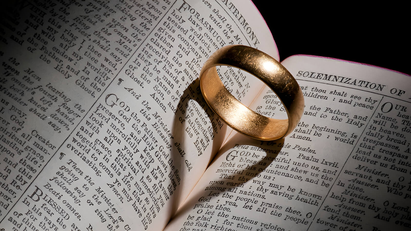 Dù truyền thống hay hiện đại, lời thề luôn là khoảnh khắc ý nghĩa và xúc động nhất.