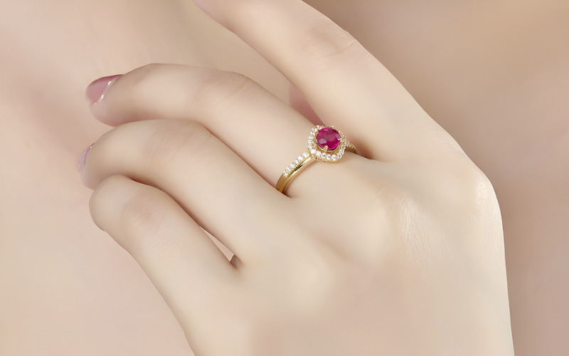 Ruby viên đá của tình yêu đam mê và may mắn