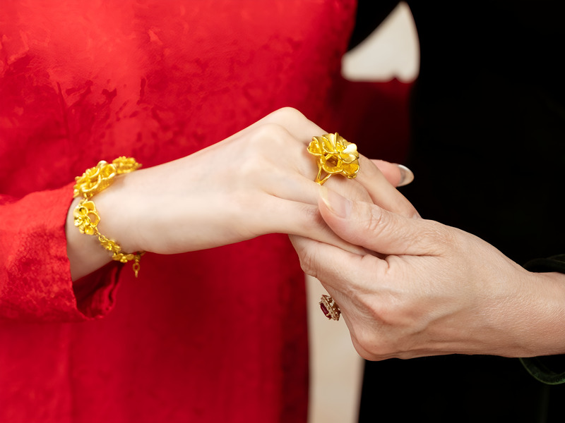 Vàng hồi môn - tình yêu thương cha mẹ gửi trao.