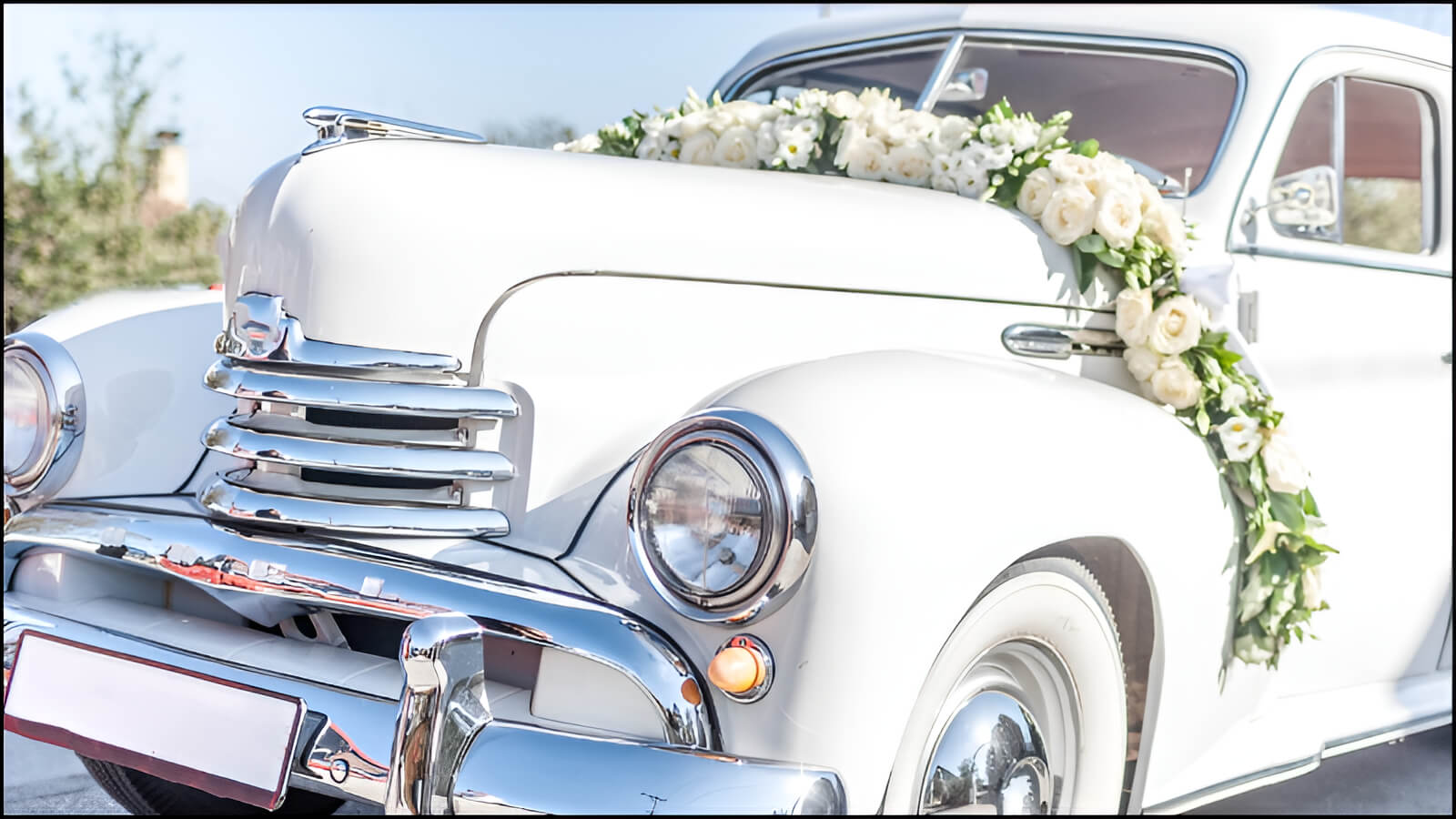 Lựa chọn hoa tươi và chất lượng là bước đầu tiên để có một chiếc xe hoa cưới hoàn hảo.