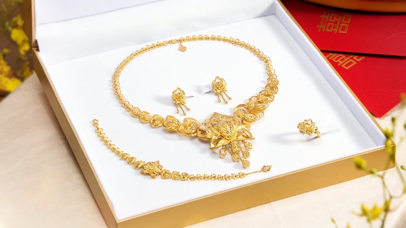 Giá một bộ vàng cưới phụ thuộc nhiều và chất liệu vàng và tiền công chế tác