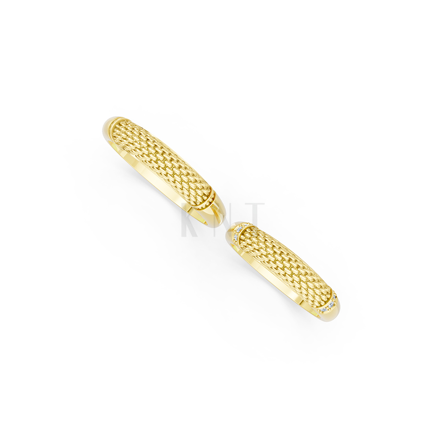 Nhẫn cưới E874 họa tiết lưới đan mềm mại, chạm khắc tỉ mỉ màu Vàng Gold đính đá trắng, thiết kế phá cách, sang trọng
