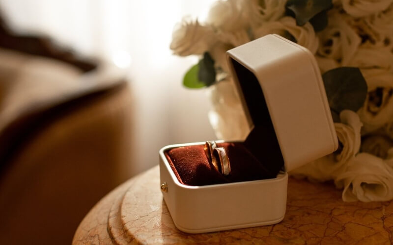 Giữ lại nhẫn như 1 món kỉ vật