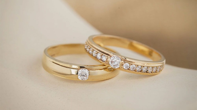 Cặp nhẫn cưới 14K đính đá lấp lánh và nổi bật