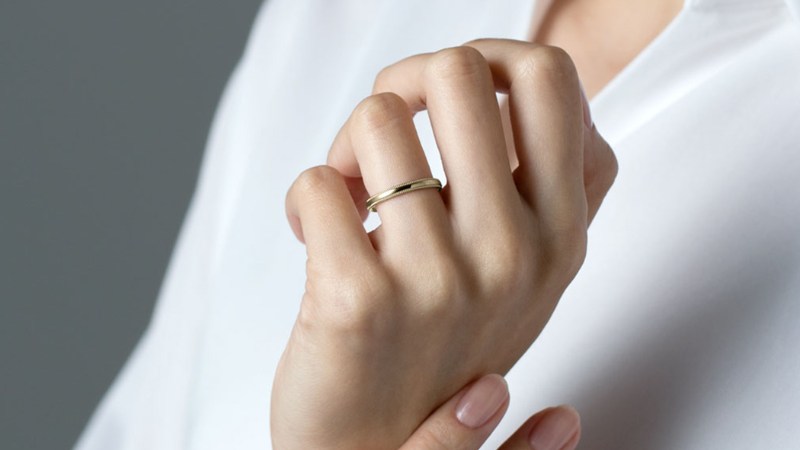 Nhẫn Milgrain tựa như lời cam kết vững bền, một tình yêu son sắt