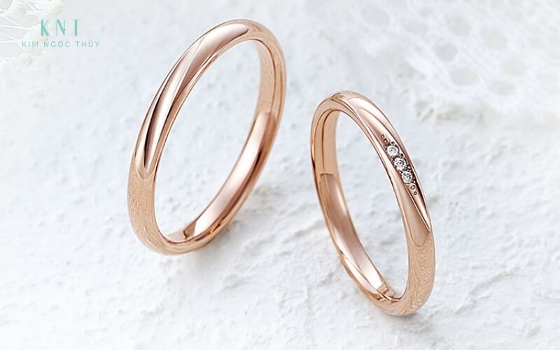 Cặp nhẫn cưới trơn vàng hồng 