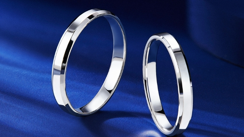 Vàng trắng là một hợp kim giữa vàng với các kim loại khác