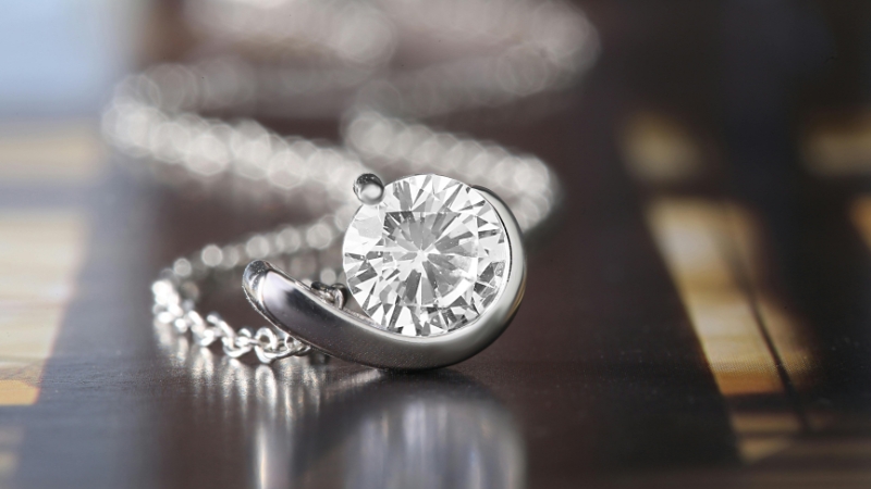 Nhóm D - F là nhóm màu cao cấp, quý hiếm và đắt giá nhất