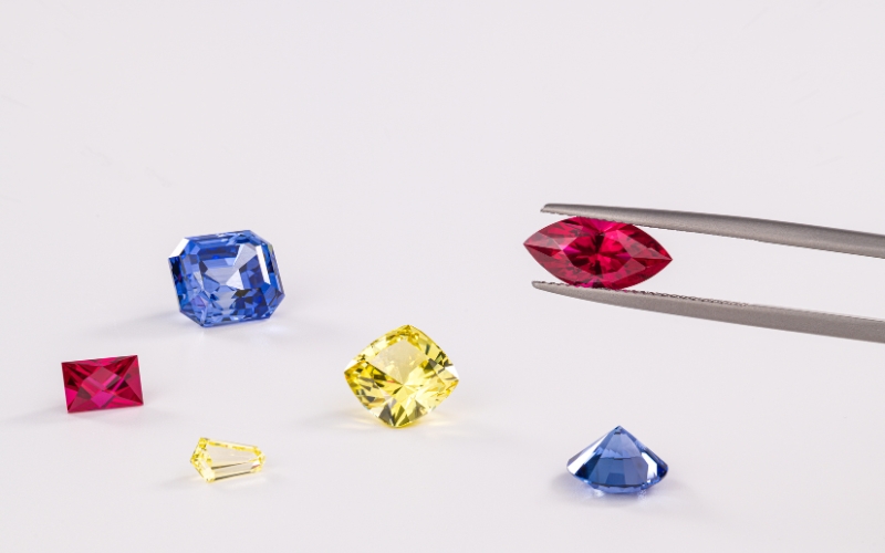 Kim cương đỏ hiếm có và giá trị cao bậc nhất trong tất cả các loại kim cương