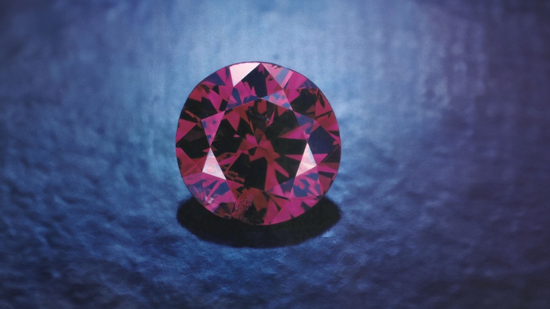 The Hancock Red  là một trong những viên kim cương đỏ nổi tiếng trên thế giới hiện nay
