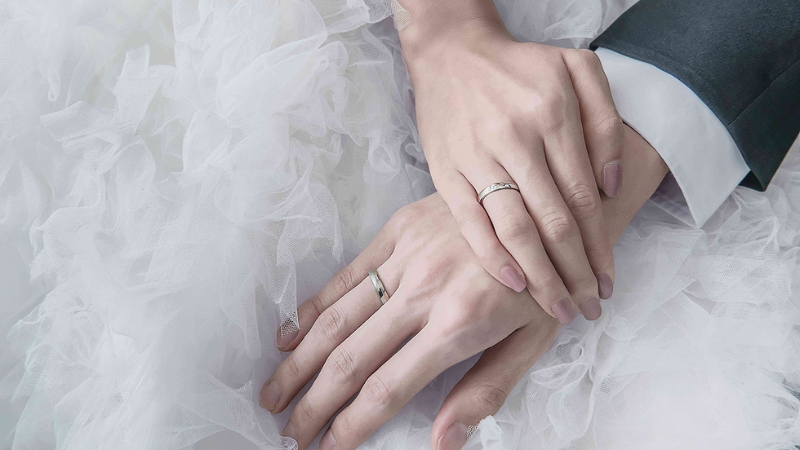 Nhẫn cưới không chỉ là biểu tượng của tình yêu mà còn thể hiện cá tính riêng của mỗi người
