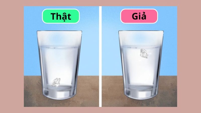 Kiểm tra kim cương thật giả bằng nước