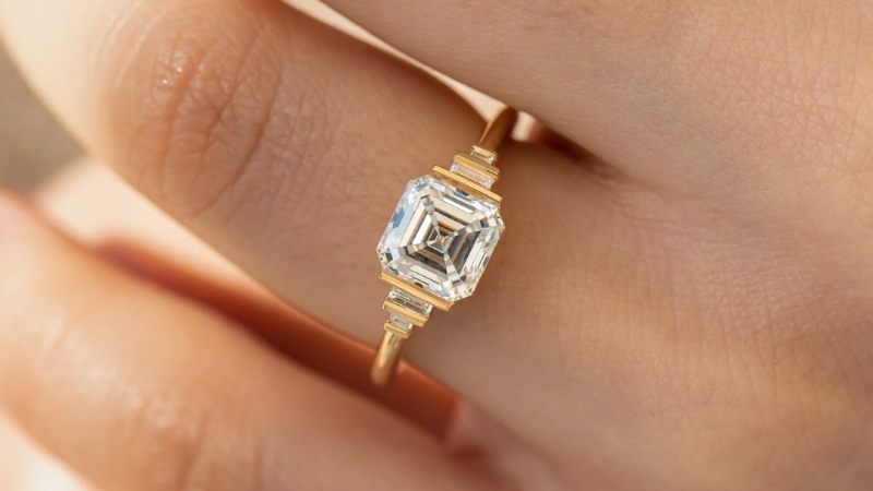 Giác cắt Asscher có cấu trúc phân tầng thích hợp với phong cách thanh lịch