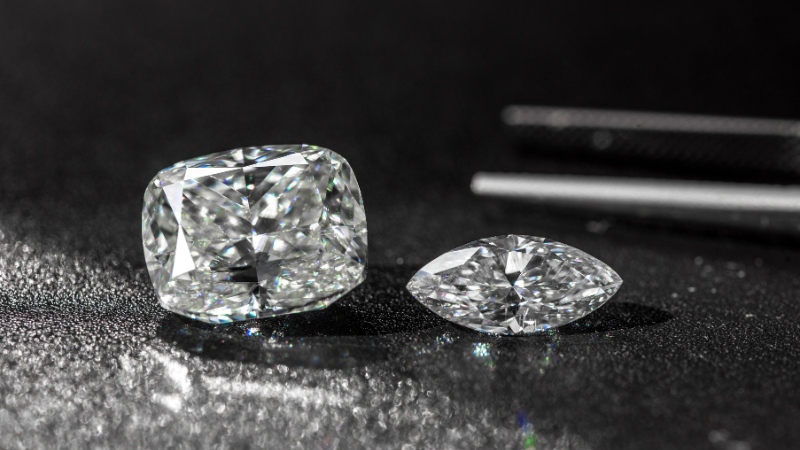 Kim cương CVD có độ lửa và độ lấp lánh tương đương kim cương tự nhiên