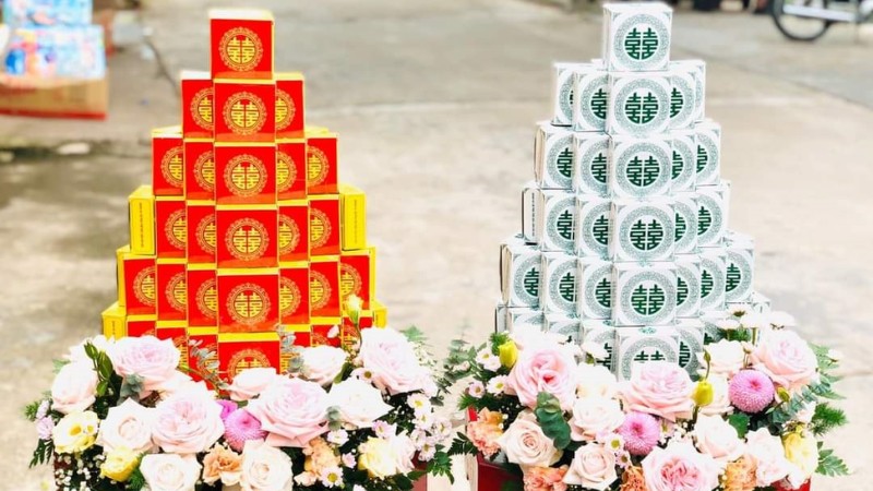 Tráp mứt hạt sen gắn với sự bình an và ý nghĩa con cháu đông đủ