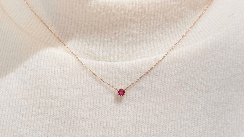 Trang sức đính đá ECZ phù hợp với các bạn trẻ năng động và thời trang