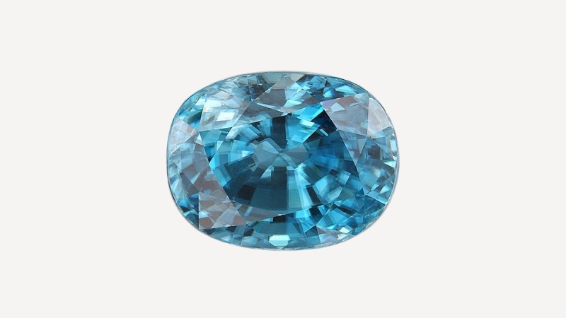 Zircon có tính lưỡng chiết khi quan sát bằng kính lúp hoặc kính hiển vi