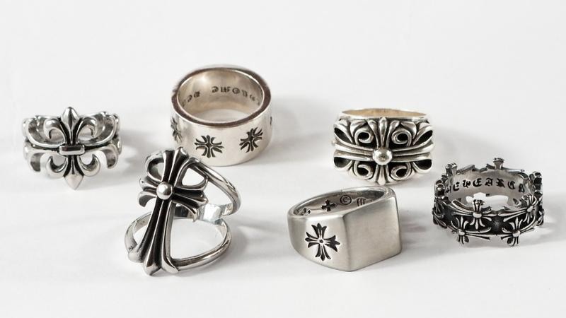 Nhẫn Chrome Heart với đa dạng kiểu dáng và thiết kế