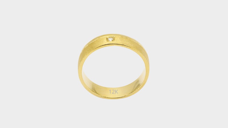 Quan sát ký hiệu 12K trong lòng nhẫn để nhận biết vàng 12K