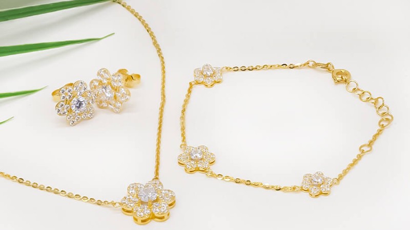 Vàng 9K có giá thành dễ tiếp cận và độ bền cao