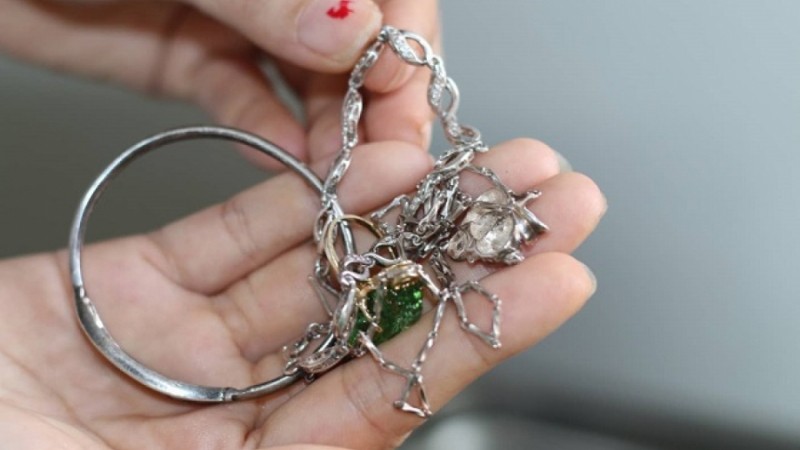 Vàng 9K có nguy cơ xỉn màu sau một thời gian sử dụng