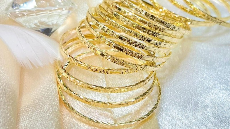 Vòng tay ximen thường được làm từ vàng tây như vàng 14K, 18K