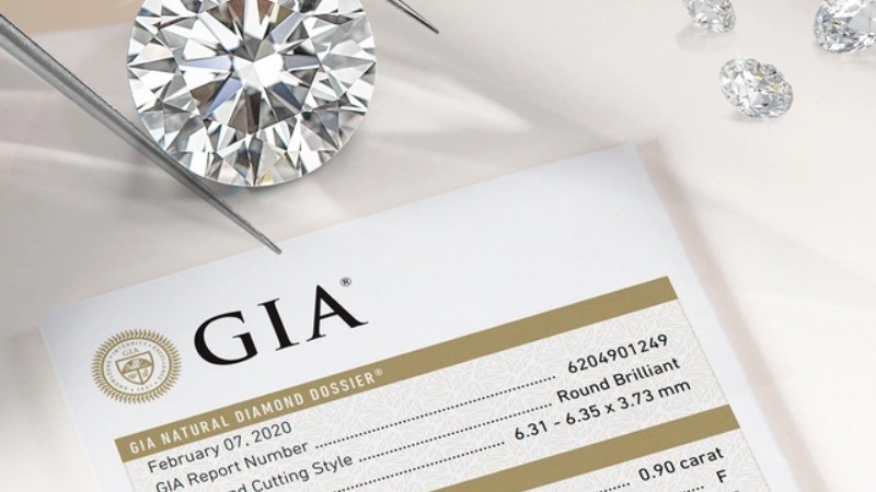 Mua kim cương VS1 kèm giấy chứng nhận GIA uy tín