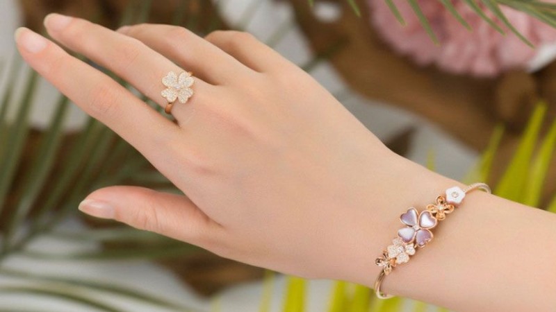 Vàng 650 phù hợp để làm trang sức thời trang đeo hàng ngày