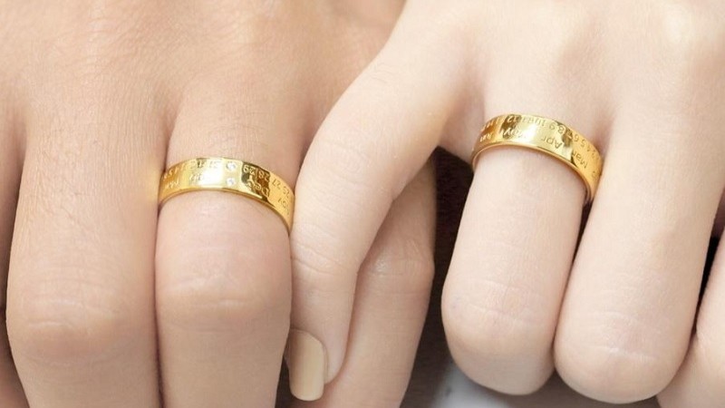 Nhẫn cưới thể hiện tính độc quyền trong tình yêu